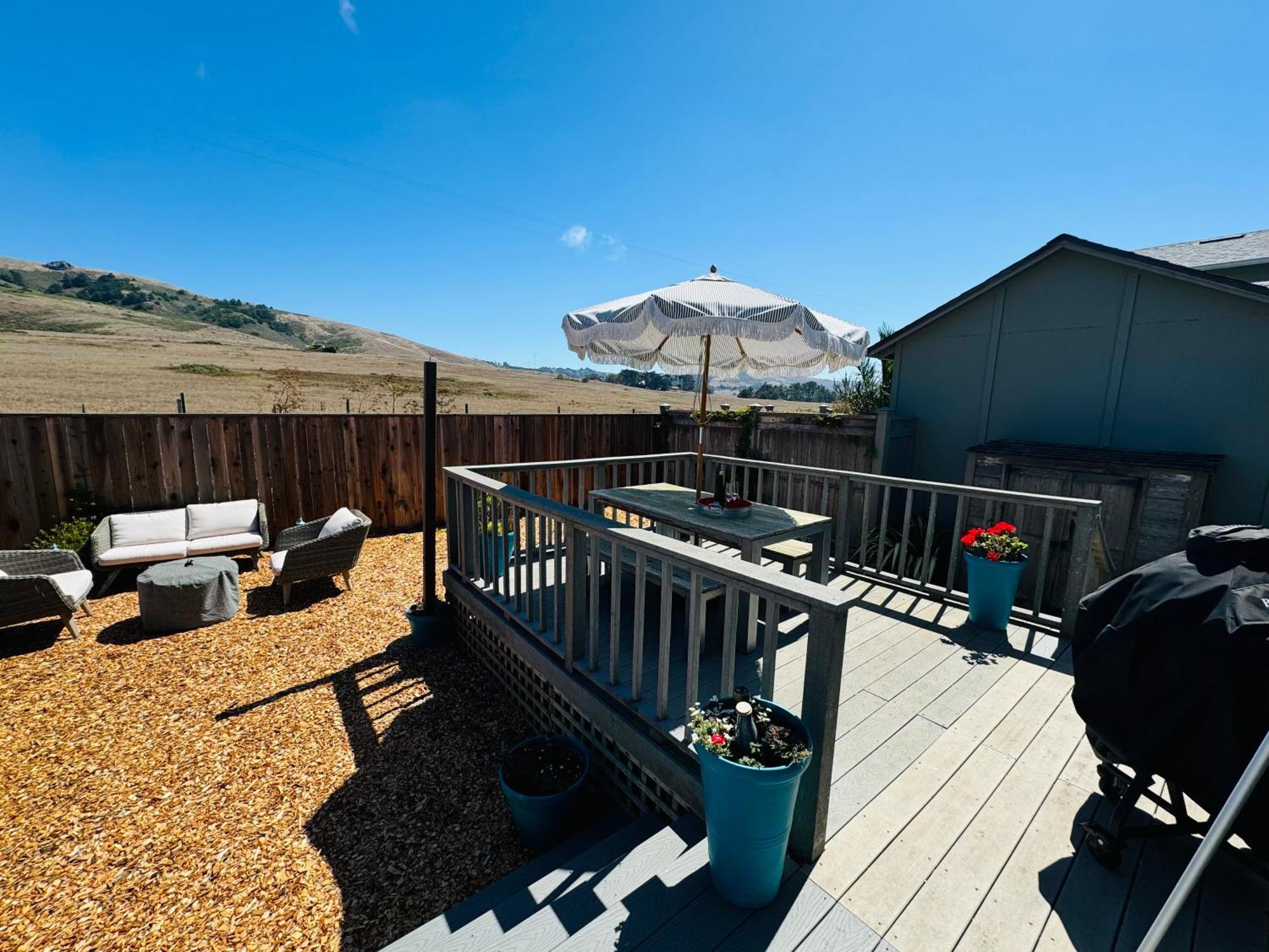 Ocean And Sunset Views - Cliff Side Cottage Bodega Bay Eksteriør billede
